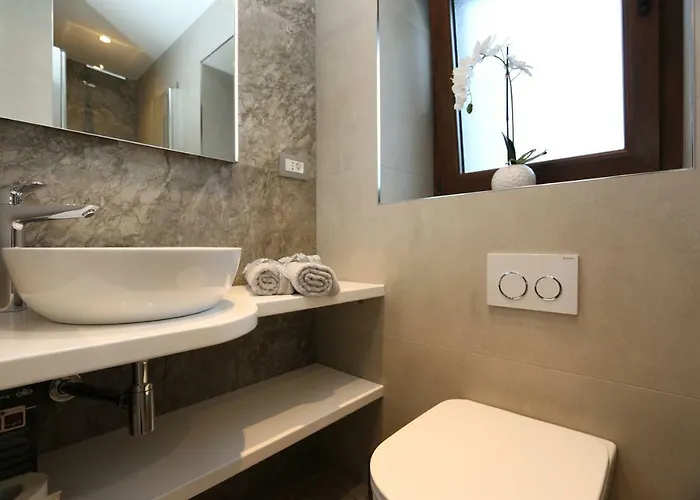 House Anika Nyaraló Šilo